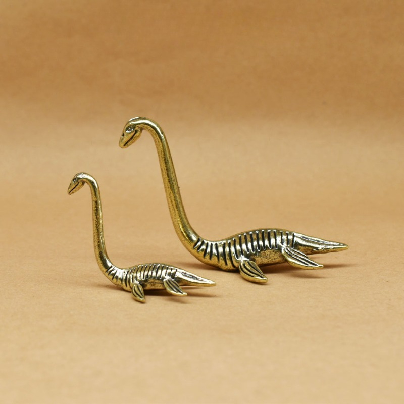 Vintage Collectible Christmas Ornaments - Statuetka Potwora z Loch Ness, Mosiężna,