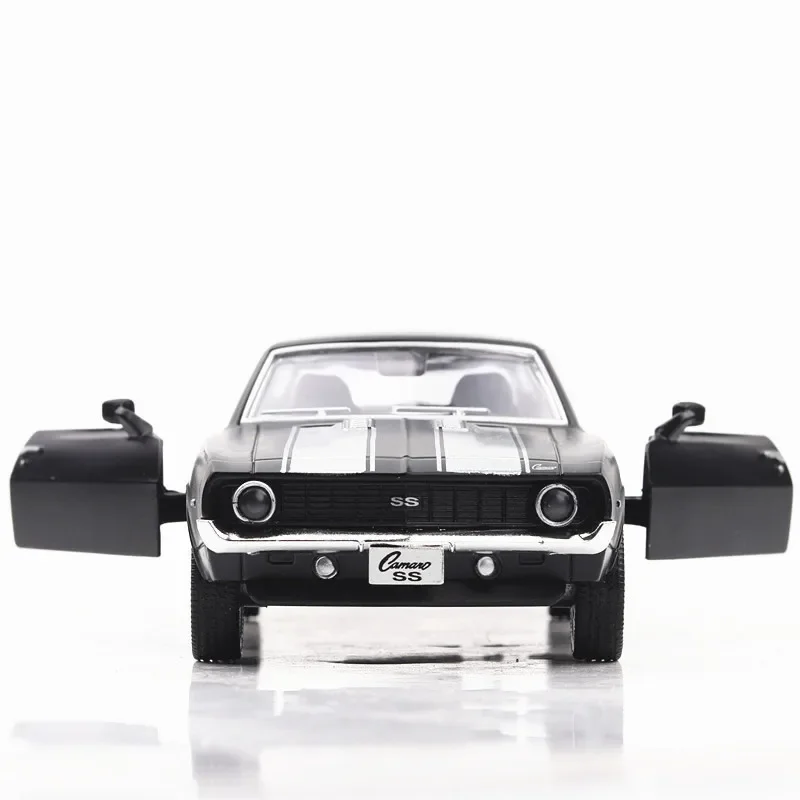 1:36 Chevrolet USA 1969 Camaro – Vintage And Collectible Toys recenzja i cena